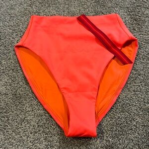 Left on Friday hi hi bottom